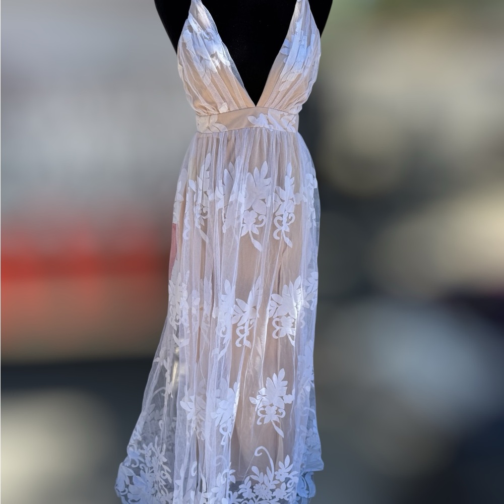 Elegant Sheer Floral Dress size Small